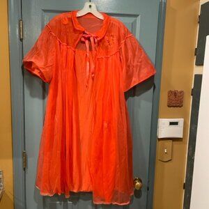 Laros 50s peignoir, red/dark coral, L, good condition